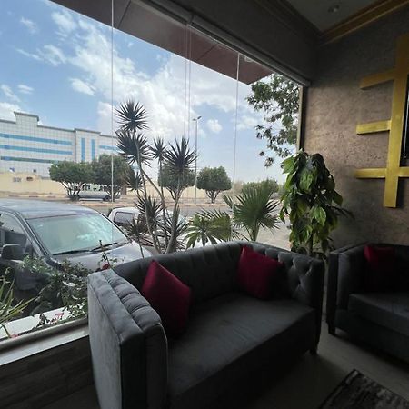 أجنحة ورد للوحدات الفندقية Khamis Mushait Exterior photo